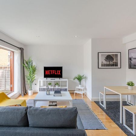 London Waterloo Apartment With Large Private Terrace - View Of The London Eye - 1 Bedroom 1 Bath 外观 照片