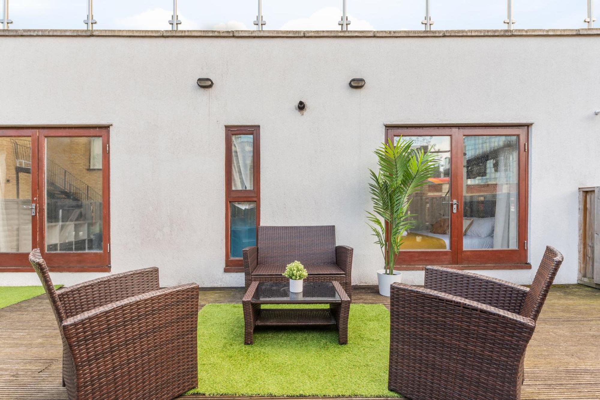London Waterloo Apartment With Large Private Terrace - View Of The London Eye - 1 Bedroom 1 Bath 外观 照片
