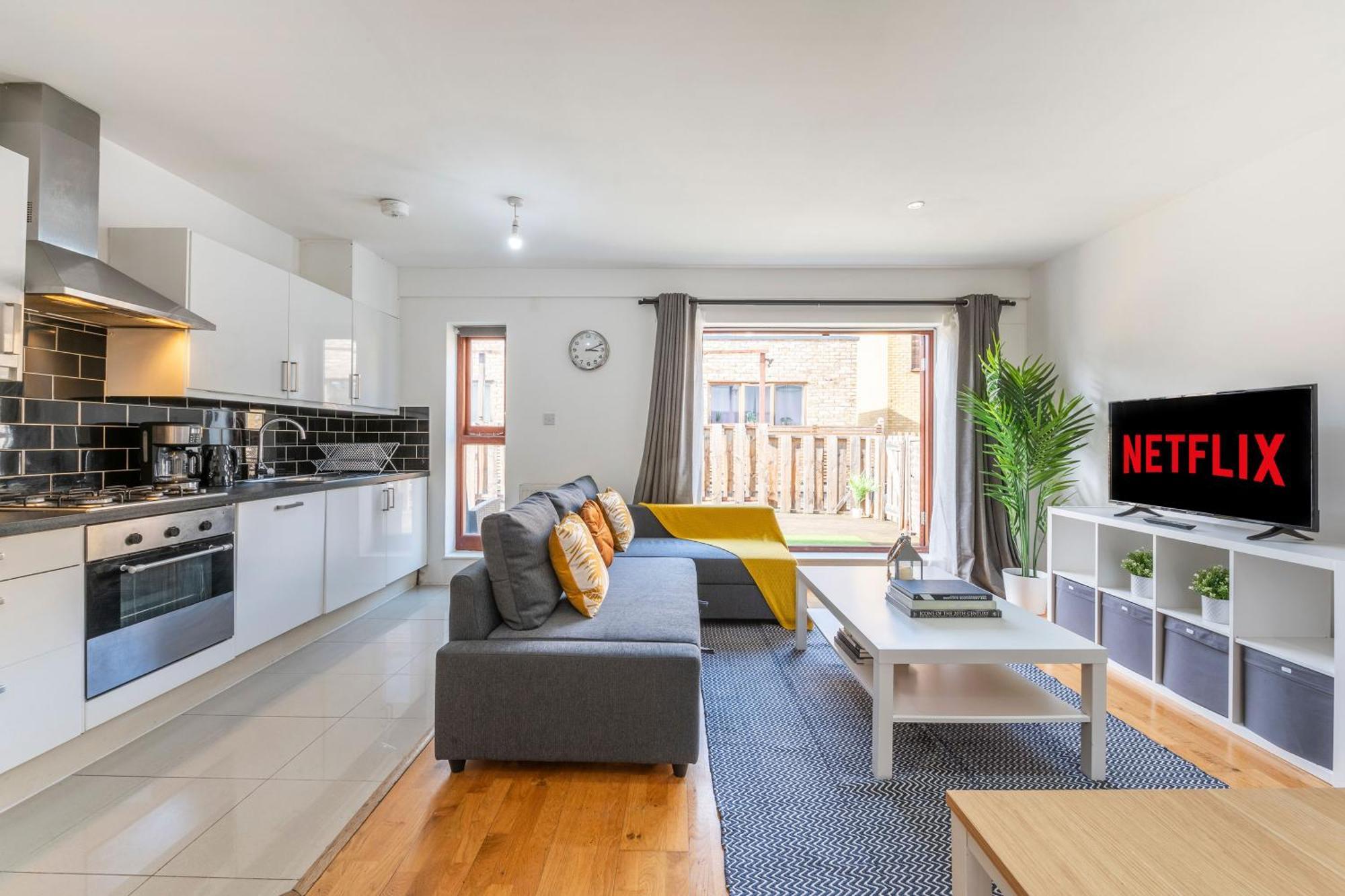 London Waterloo Apartment With Large Private Terrace - View Of The London Eye - 1 Bedroom 1 Bath 外观 照片